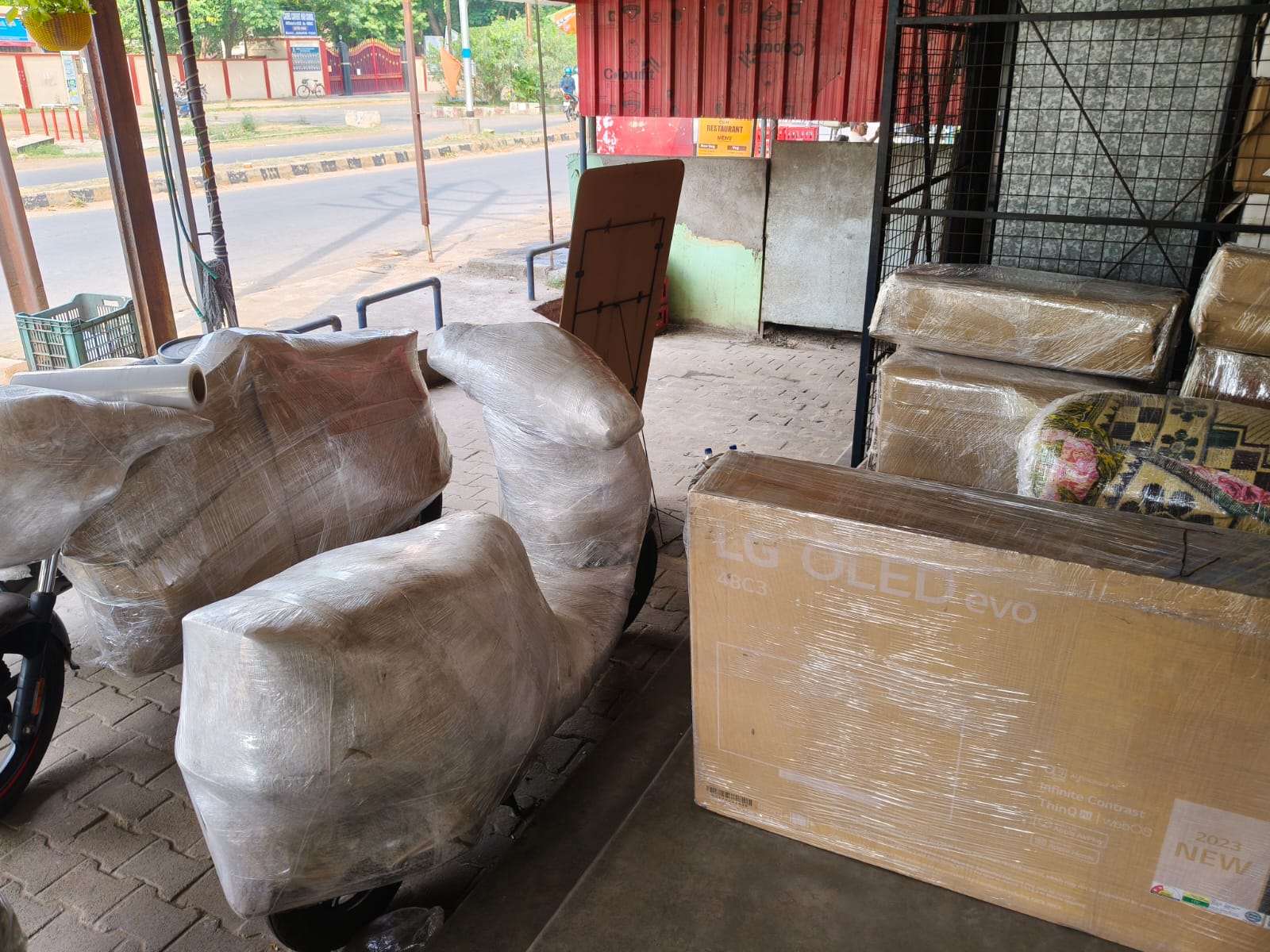 Domestic Relocation Truck
